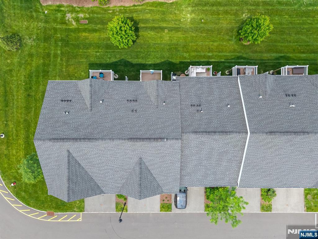 2 Gerhard Place