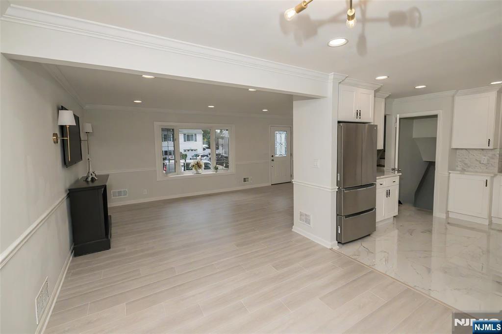 21 Valley Brook Drive