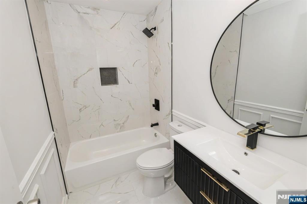 21 Valley Brook Drive