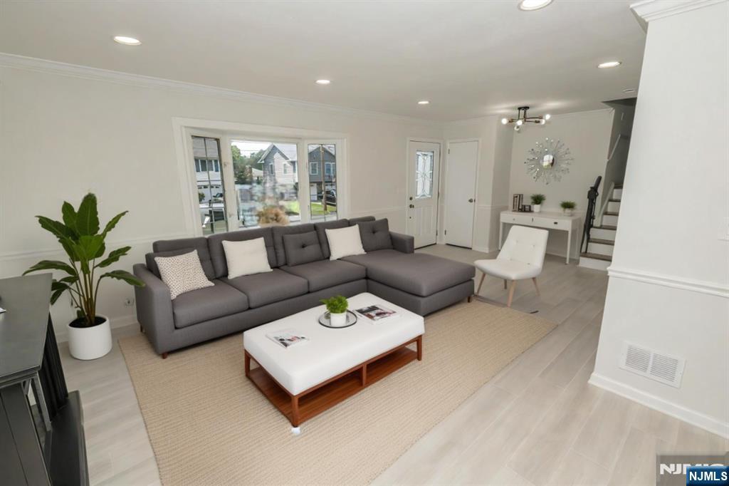 21 Valley Brook Drive