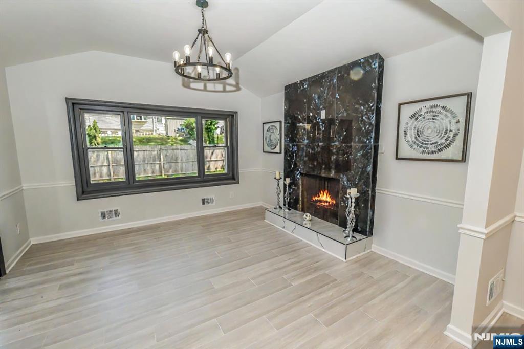 21 Valley Brook Drive