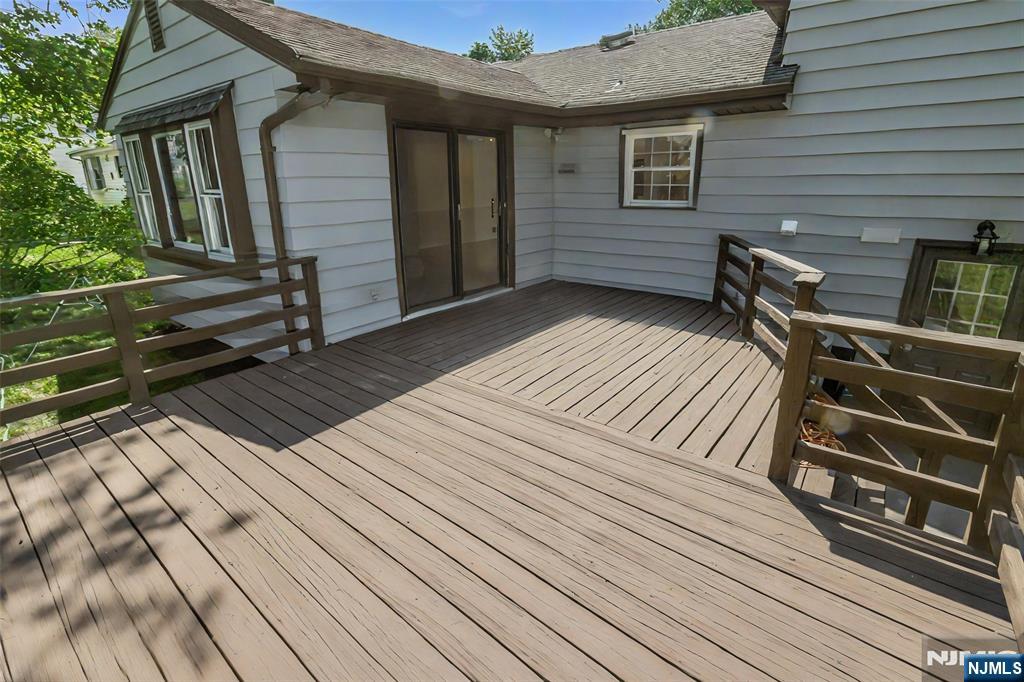 21 Valley Brook Drive