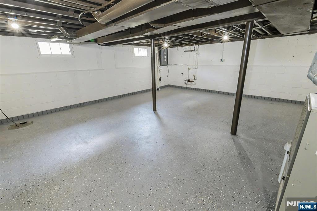 21 Valley Brook Drive