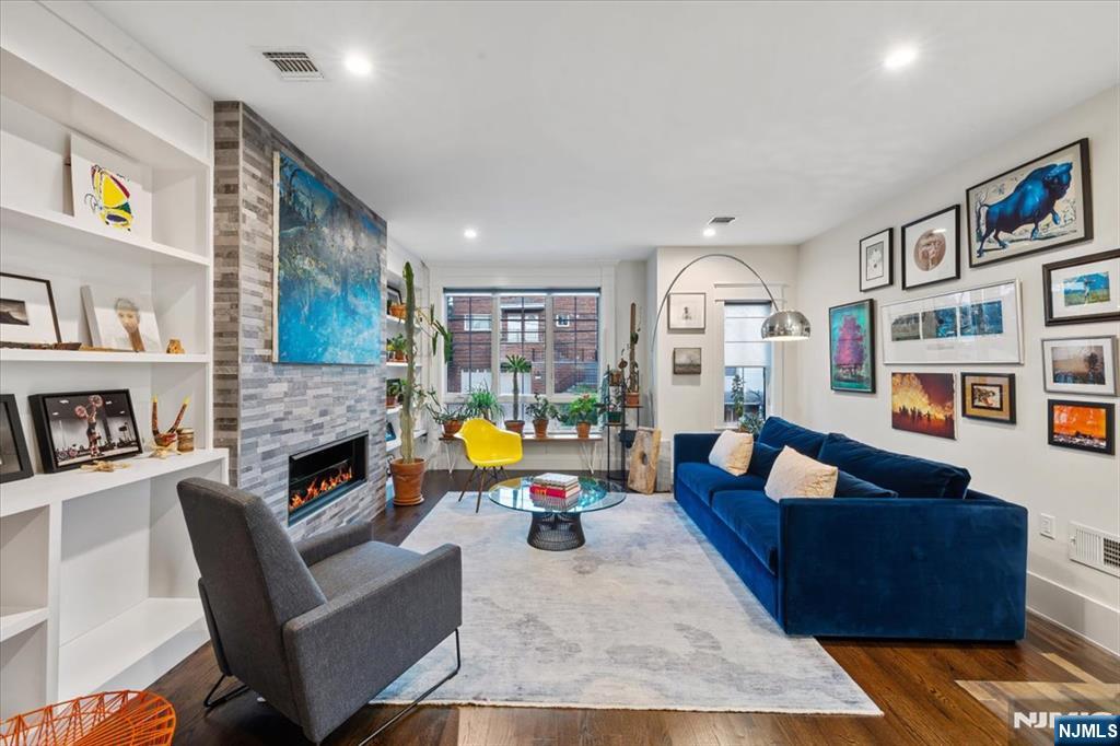 1211 16th Street