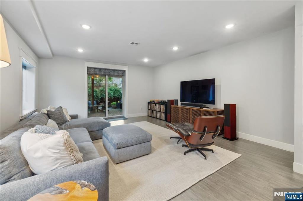 1211 16th Street