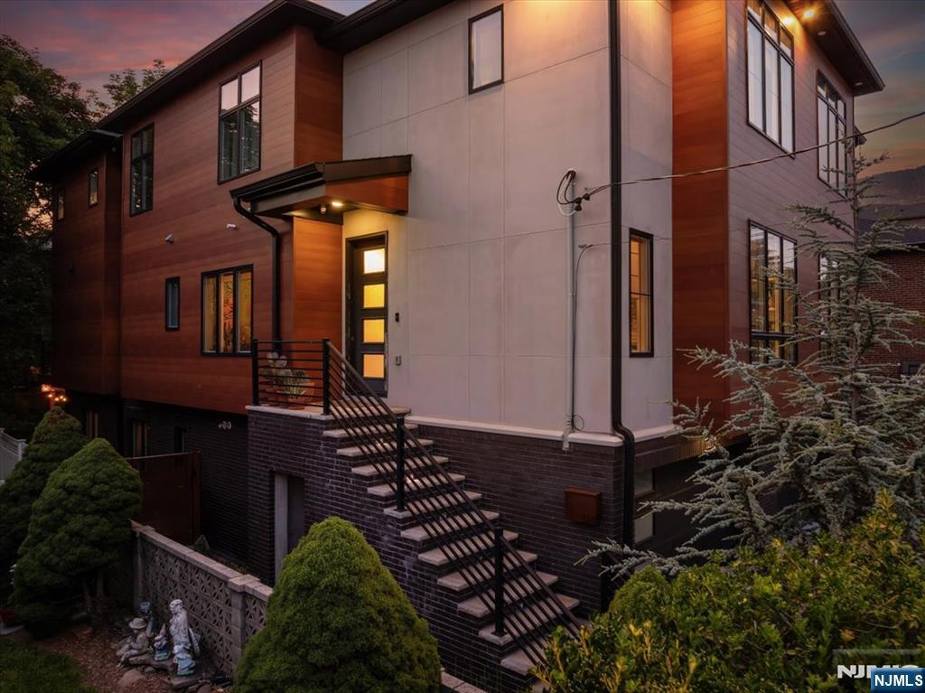 1211 16th Street