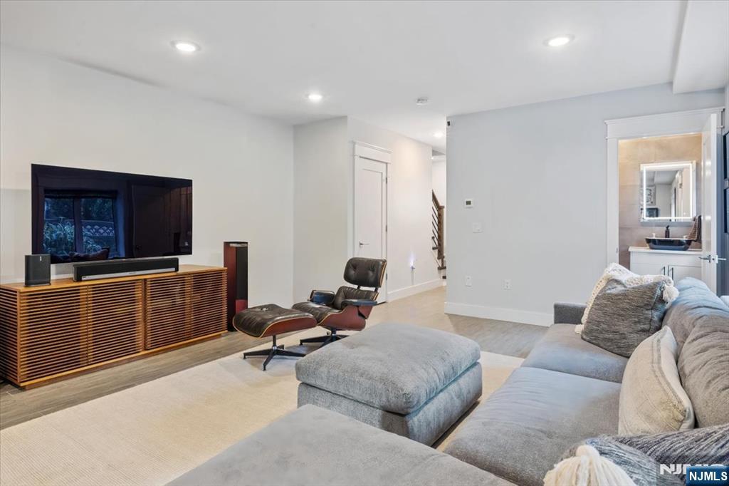 1211 16th Street