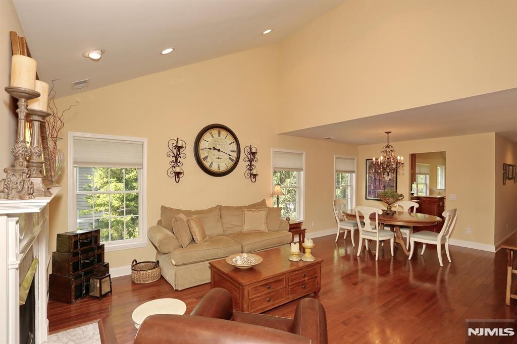 53 Pine Lake Terrace T053