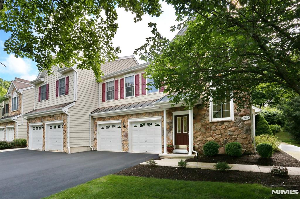 53 Pine Lake Terrace T053
