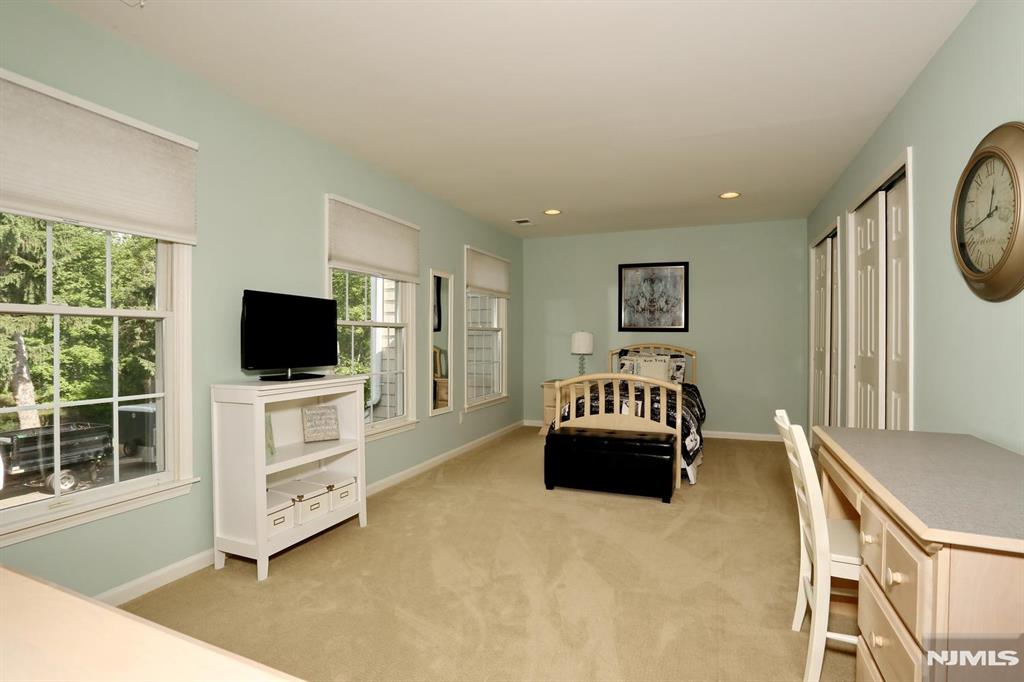 53 Pine Lake Terrace T053