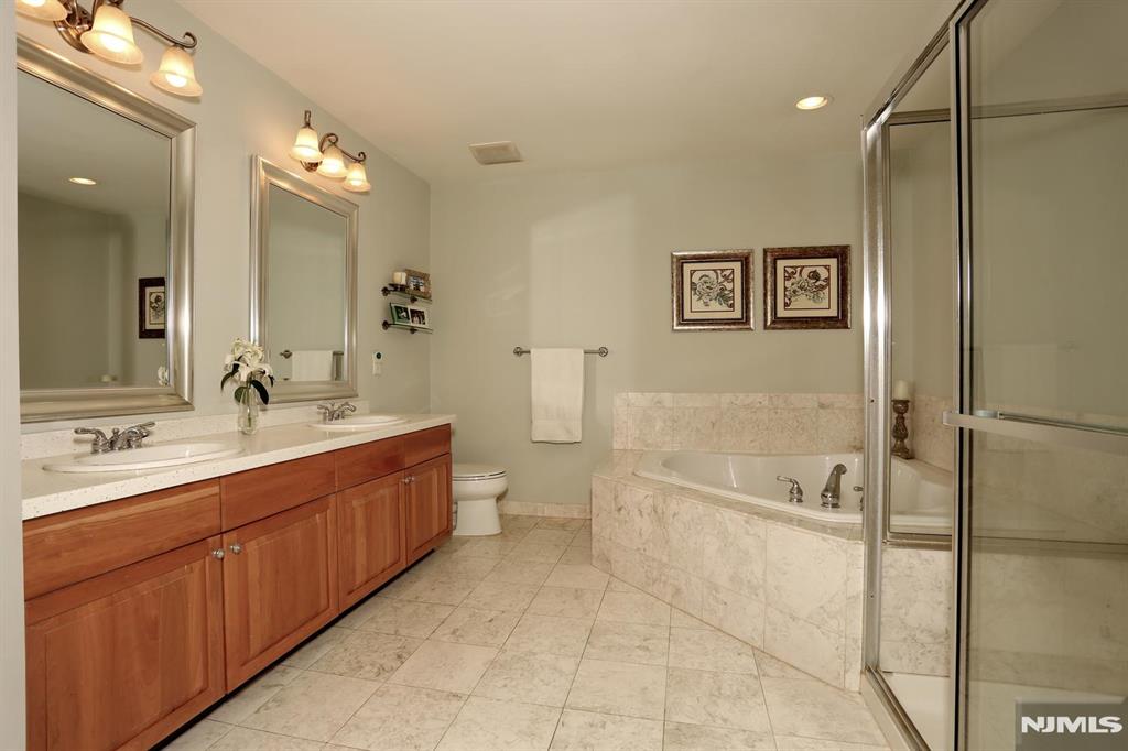 53 Pine Lake Terrace T053