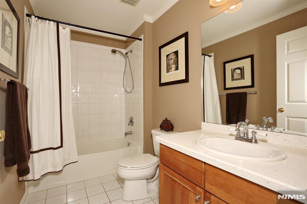 53 Pine Lake Terrace T053