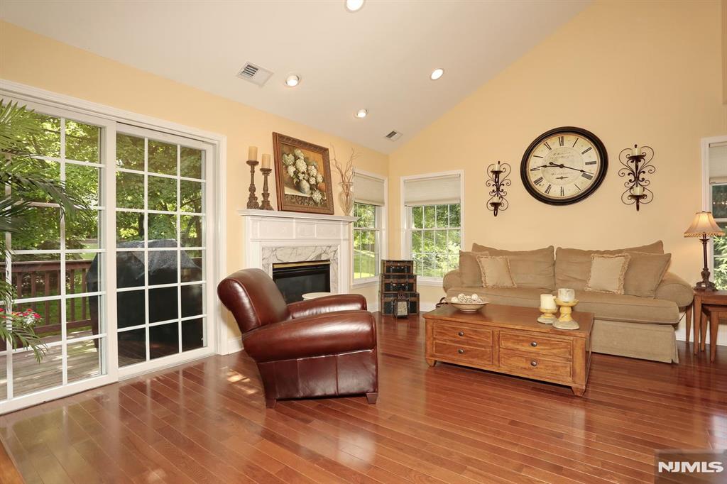 53 Pine Lake Terrace T053