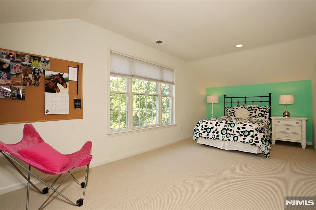 53 Pine Lake Terrace T053