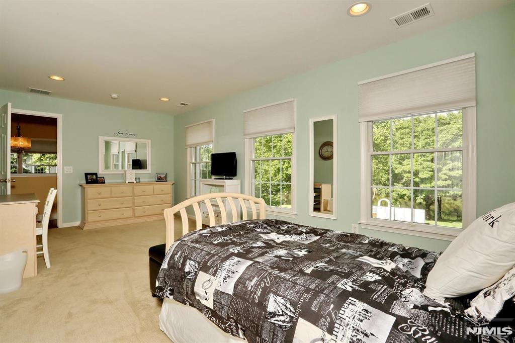 53 Pine Lake Terrace T053