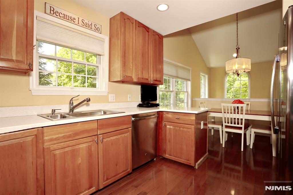 53 Pine Lake Terrace T053