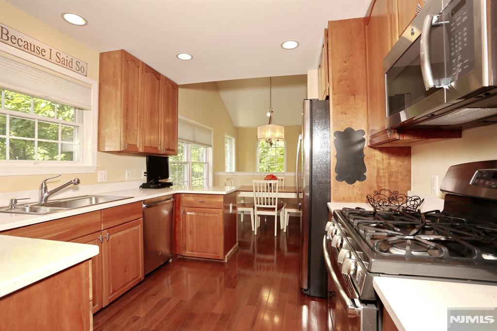 53 Pine Lake Terrace T053