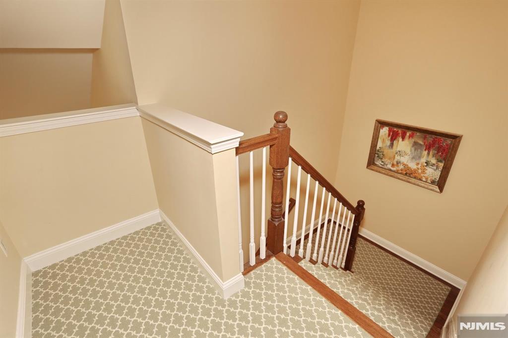 53 Pine Lake Terrace T053