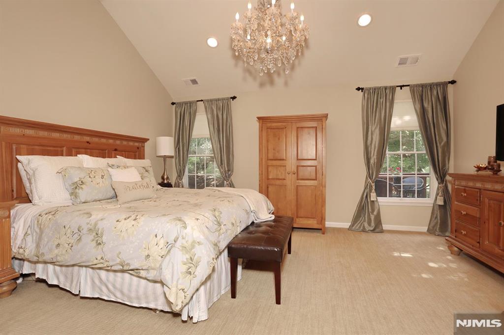 53 Pine Lake Terrace T053