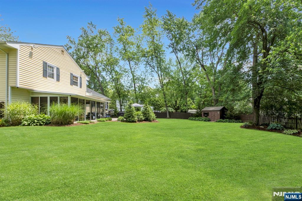 611 Maze Road