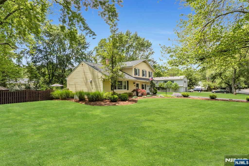 611 Maze Road