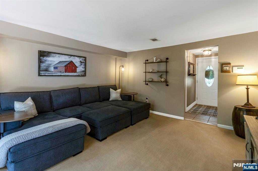 611 Maze Road