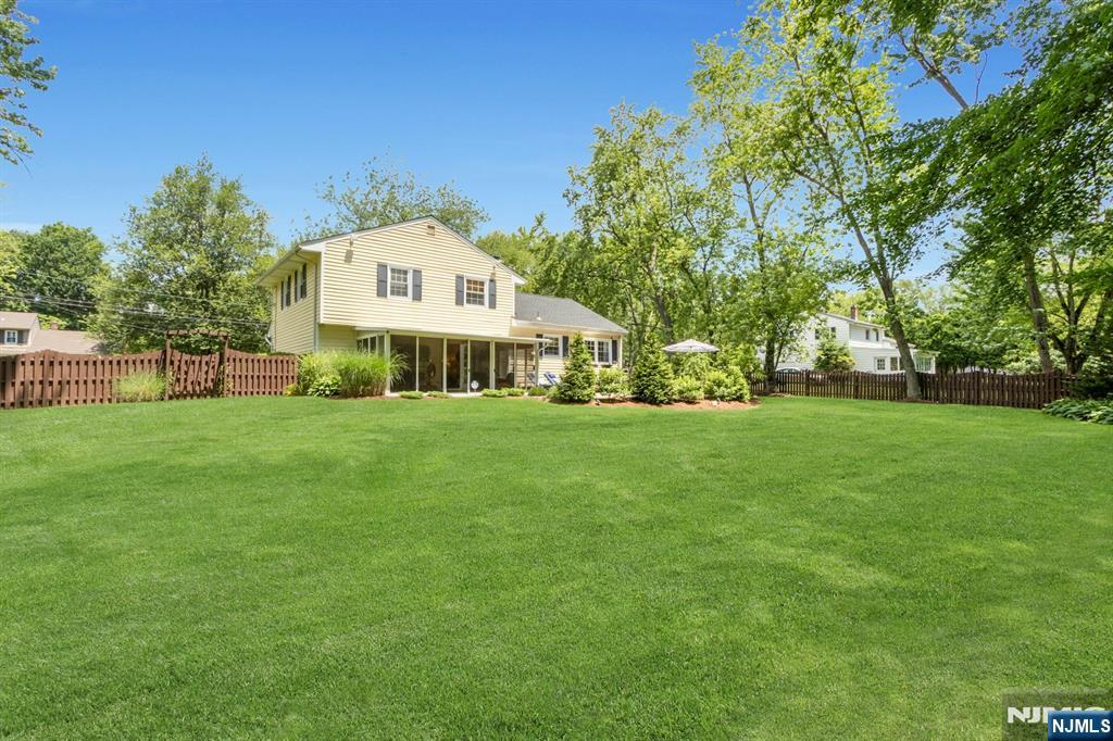 611 Maze Road