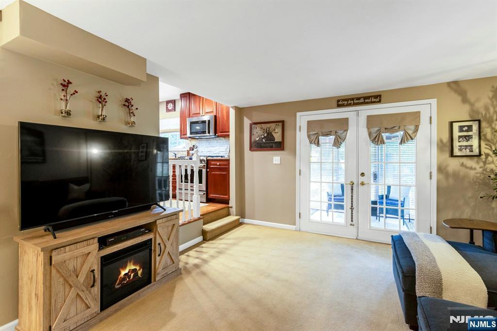611 Maze Road