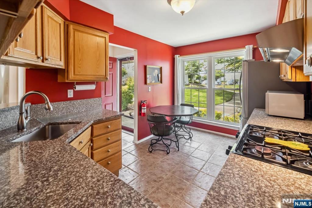 77 Homestead Lane 707