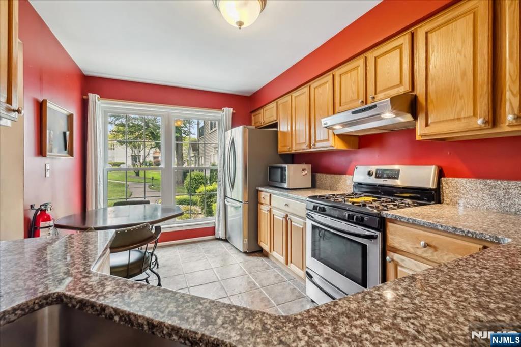 77 Homestead Lane 707