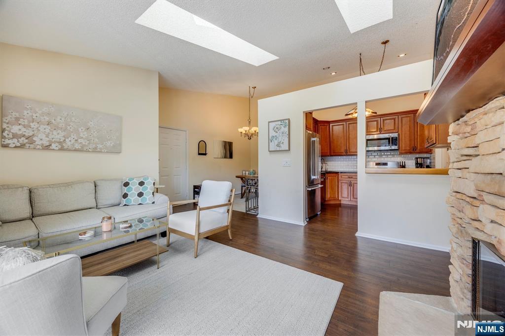 308 Linden Street H3