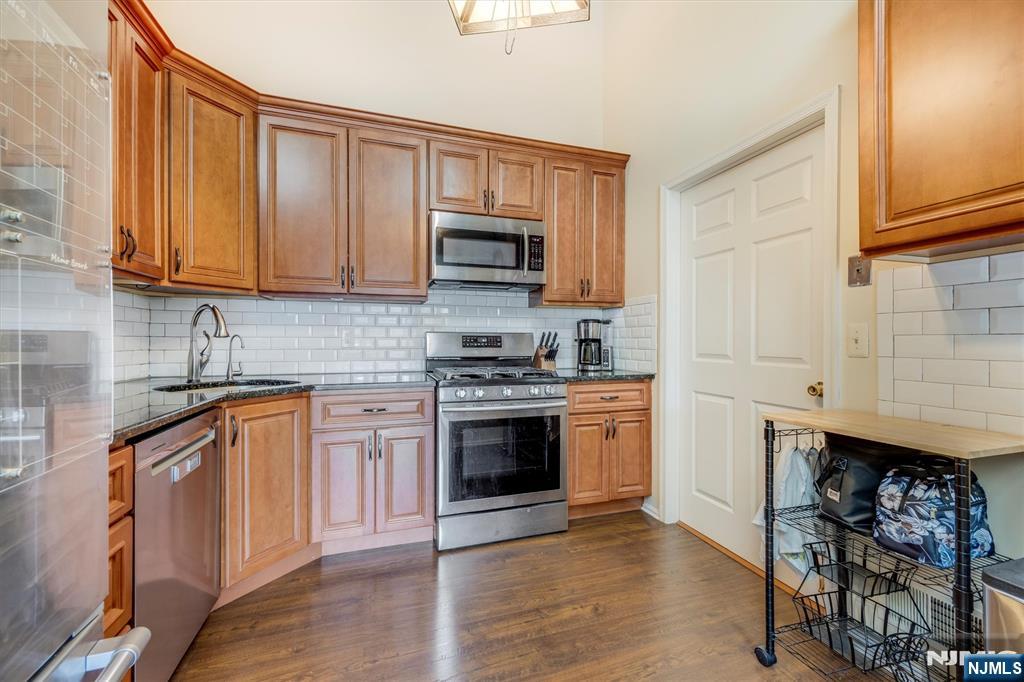 308 Linden Street H3