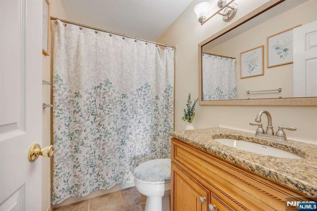 308 Linden Street H3