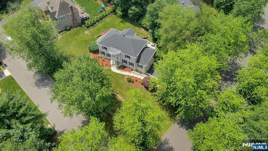 693 Alexander Court