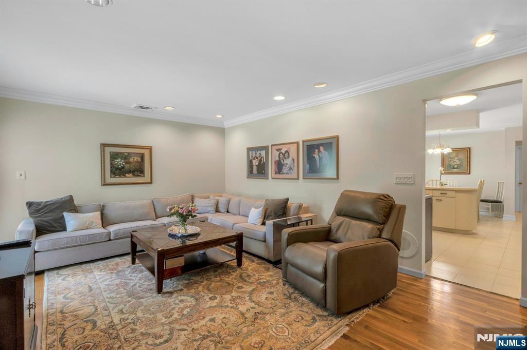 693 Alexander Court