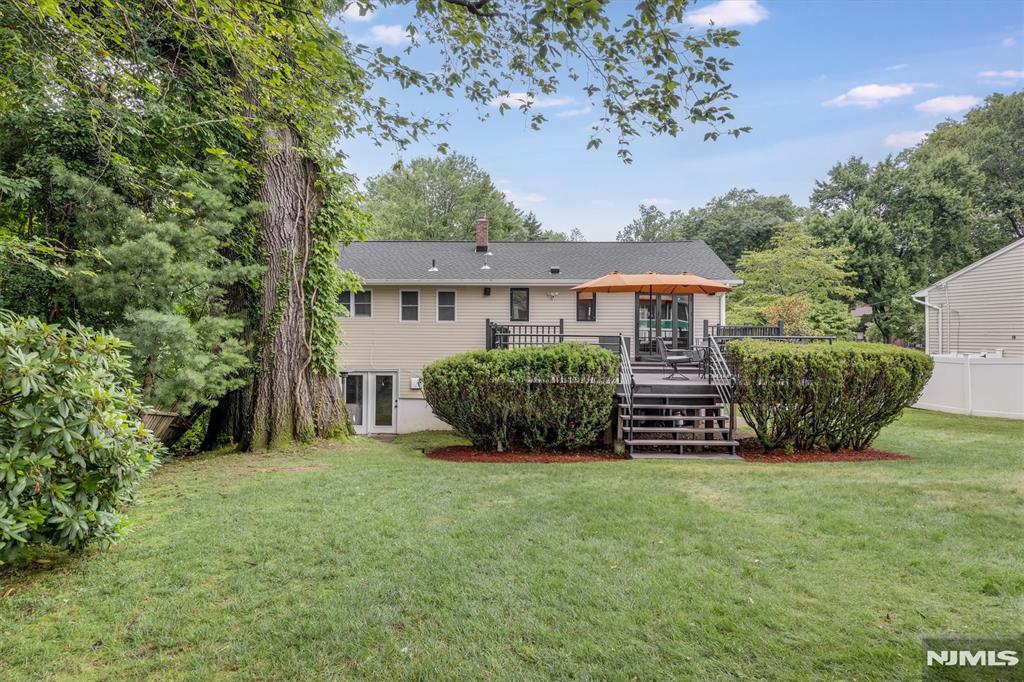 260 Elm Street