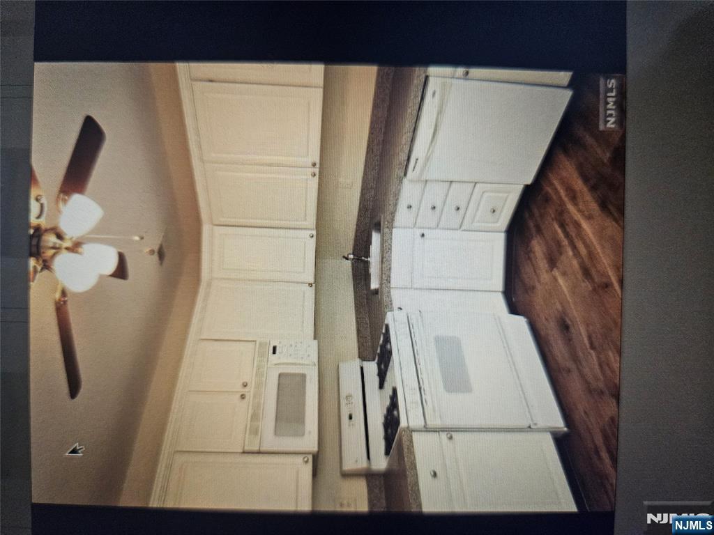 2208 Lancaster Court 2208