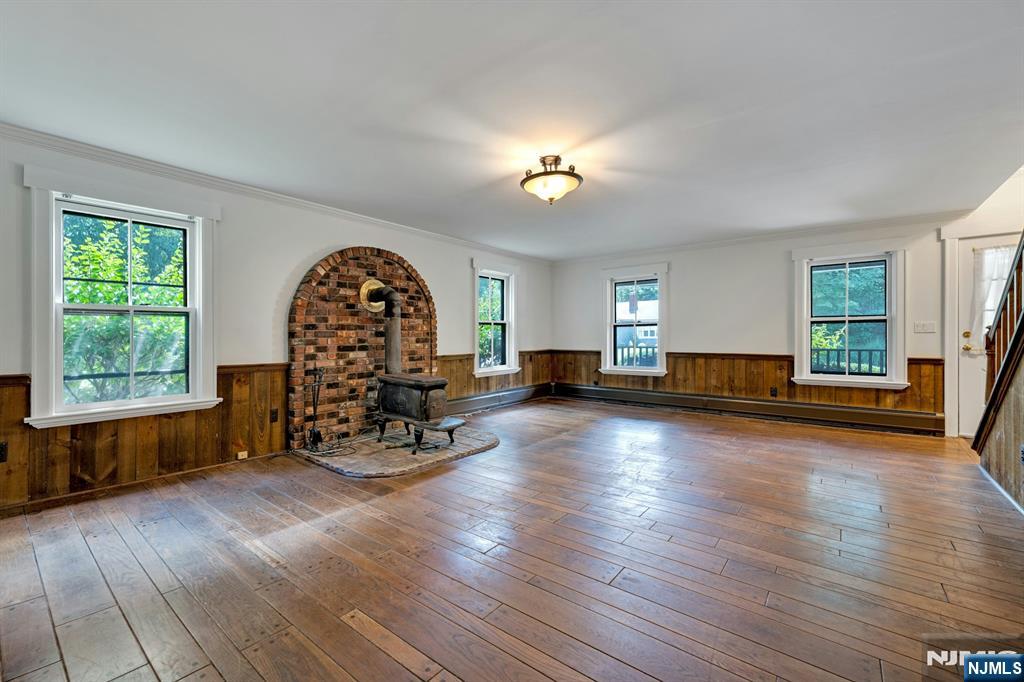 15 Cottage Place #15