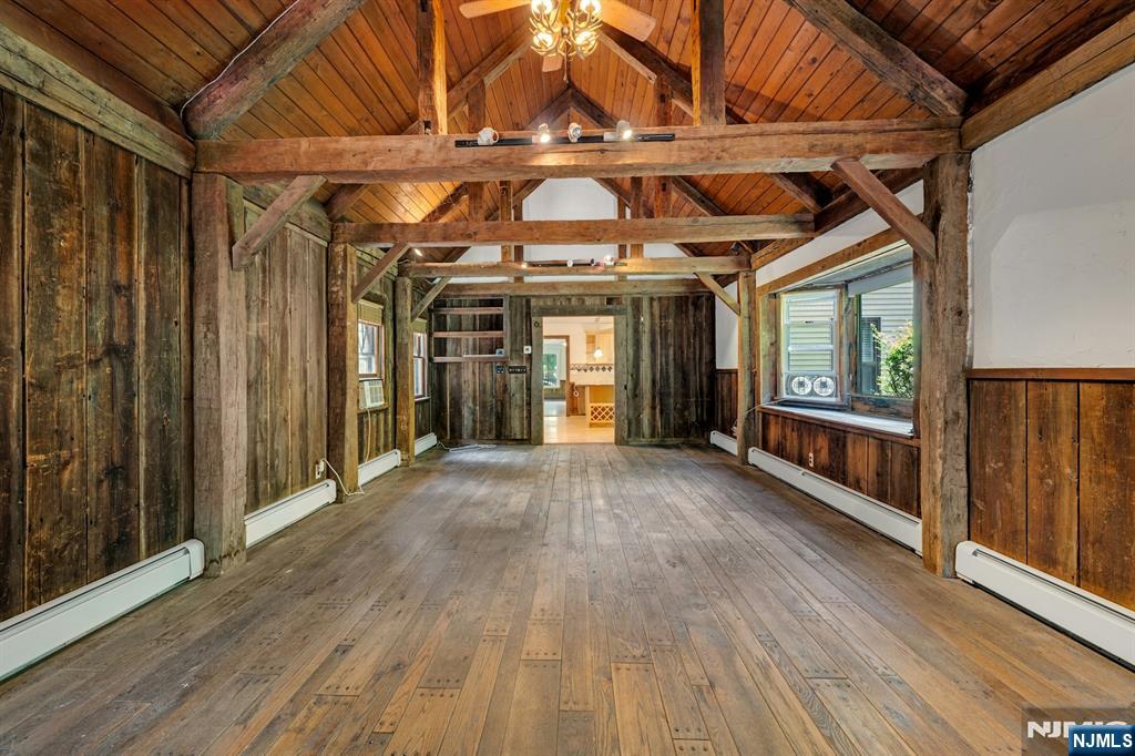 15 Cottage Place #15