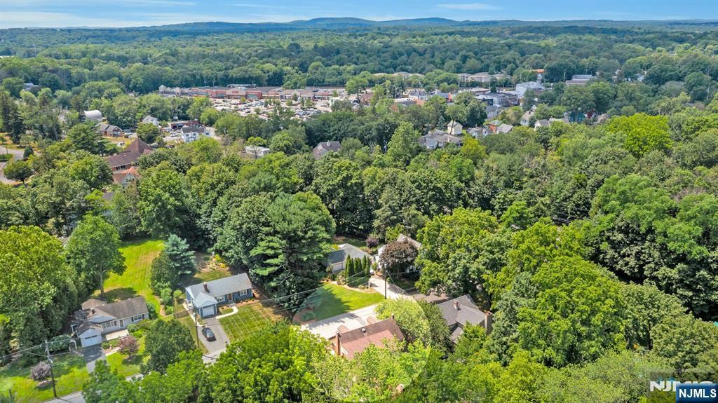 15 Cottage Place #15