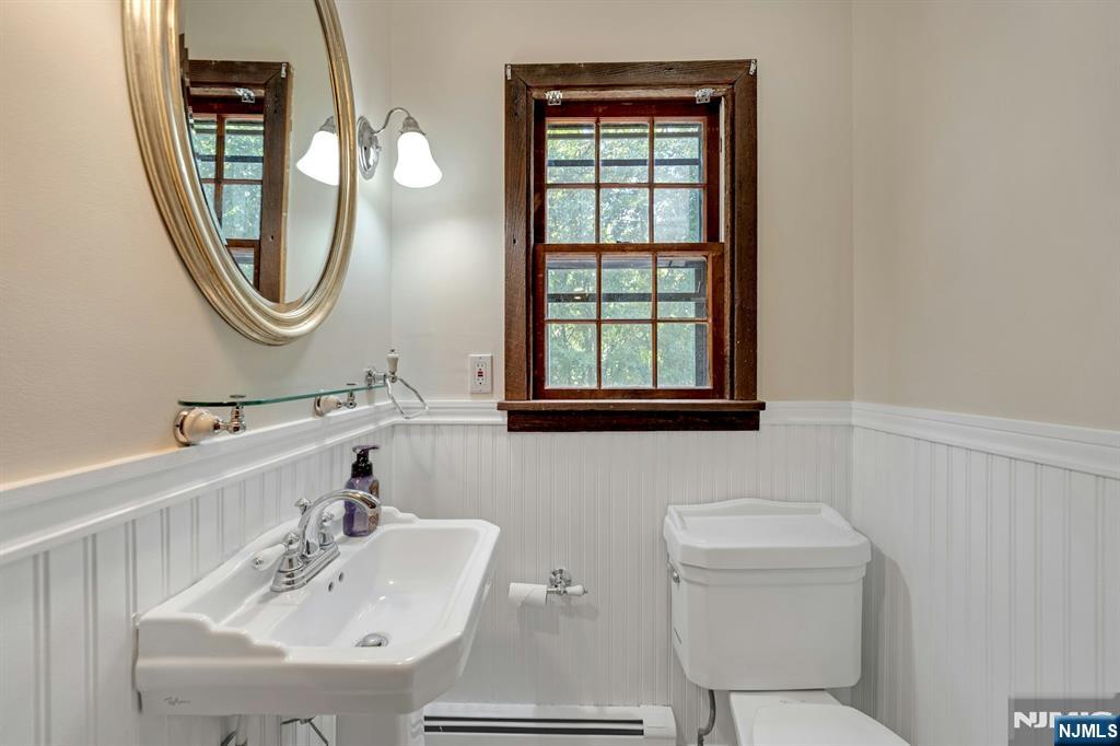 15 Cottage Place #15