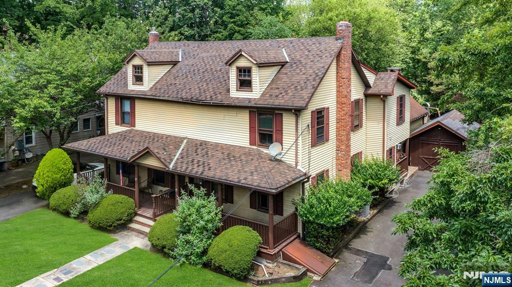 15 Cottage Place #15