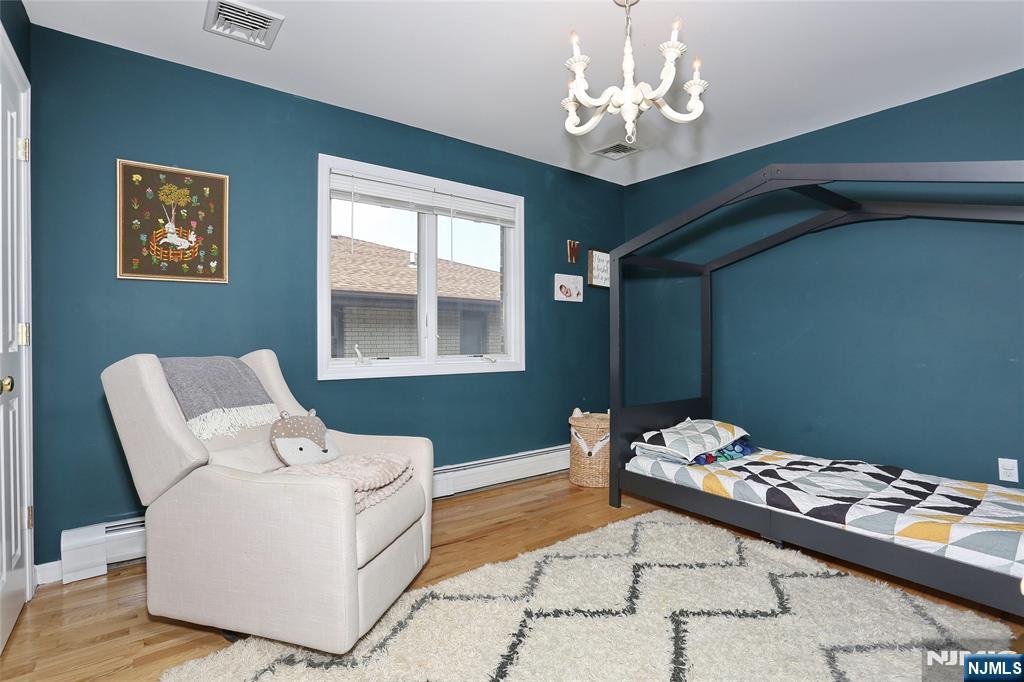 400 Lawton Avenue C0400