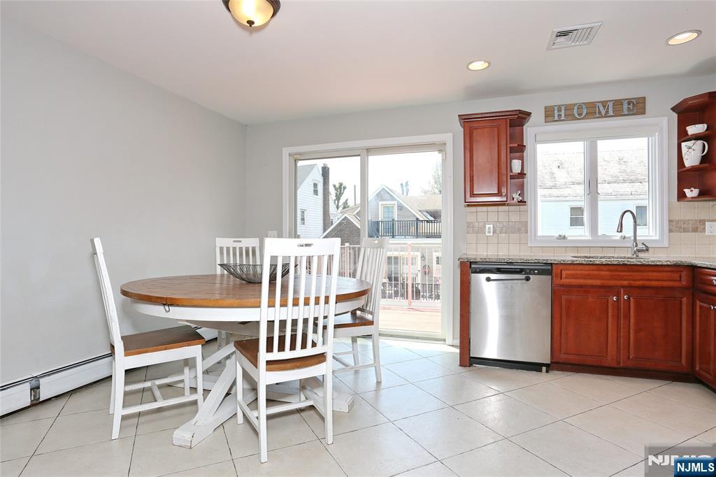 400 Lawton Avenue C0400