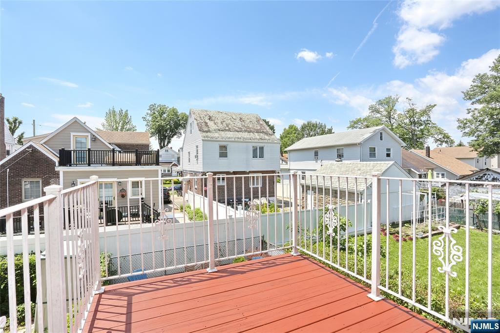 400 Lawton Avenue C0400