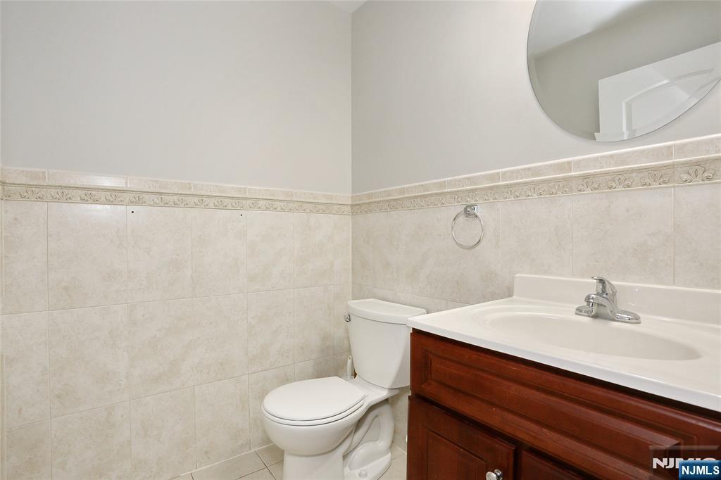400 Lawton Avenue C0400