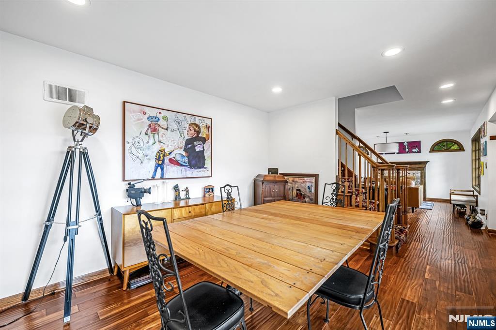 4 Gail Place