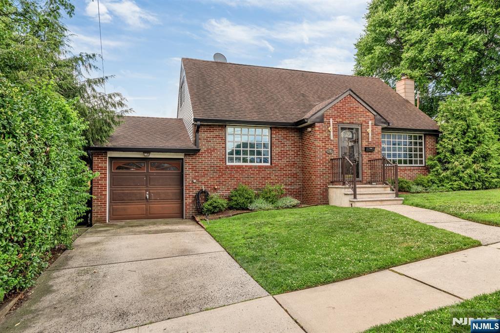 4 Gail Place