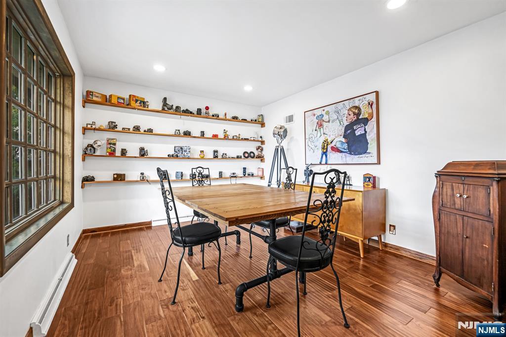 4 Gail Place