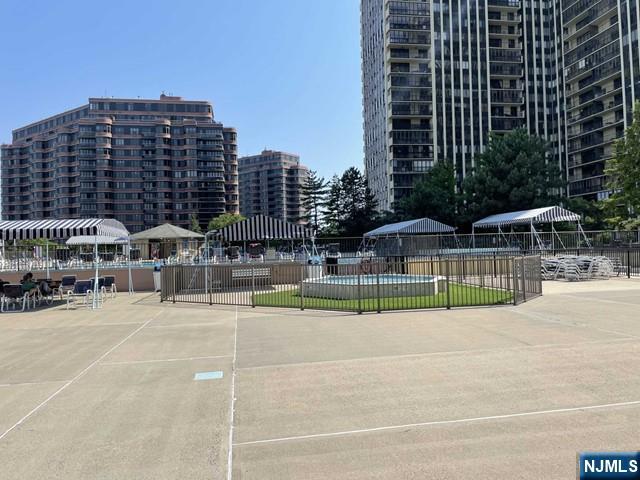 300 Winston Drive 1423